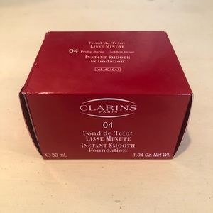 Clarins Fond de Teint Instant Smooth Foundation